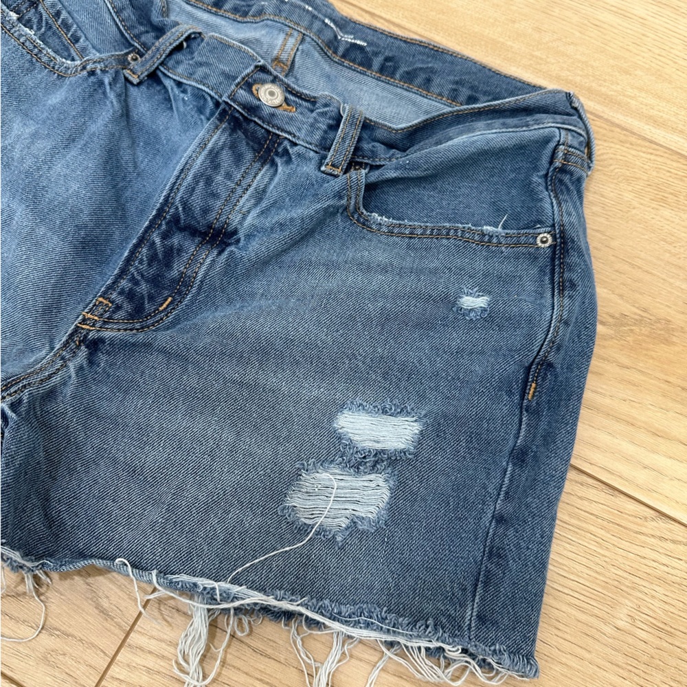 Old Navy Distressed High Rise Shorts - Picture 4 of 7